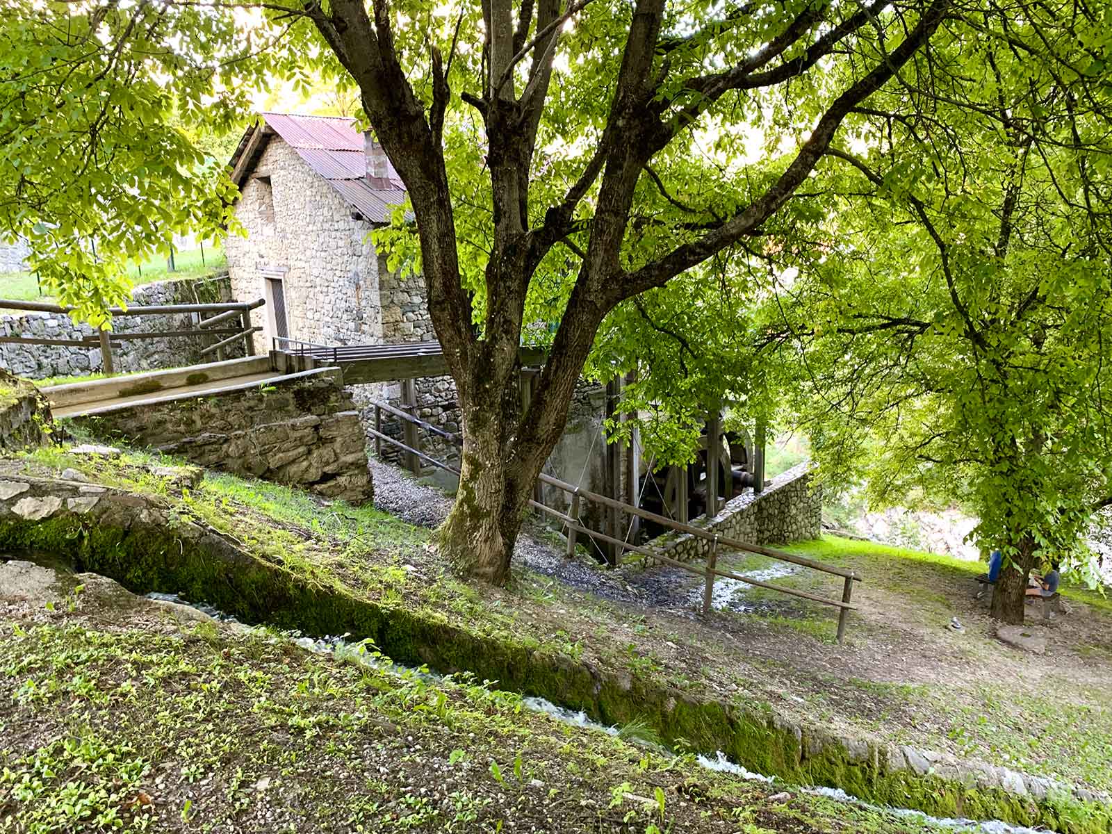 Lozzo di Cadore - camminata della roggia dei mulini