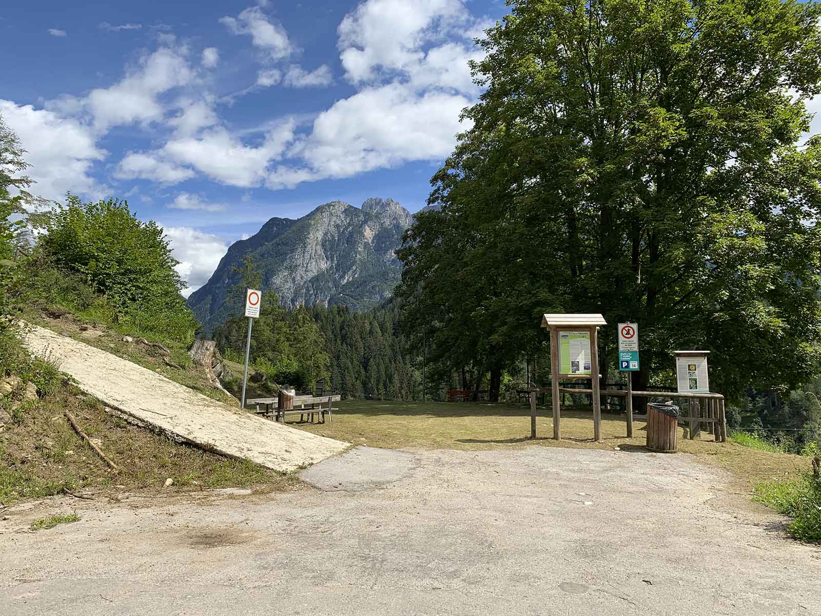 Tita Poa - inizio percorso botanico