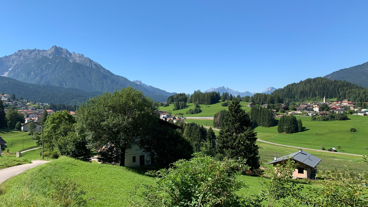 laggio-di-cadore-col-ciampon-chiesa-san-daniele-3-vista-via-villanova